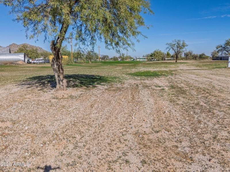 21-web-or-mls-51259 W Julie Lane-21