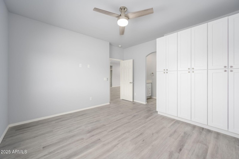 3-web-or-mls-27227_n_147th_ave-3