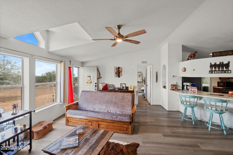 09-Family Room to Kitchen
