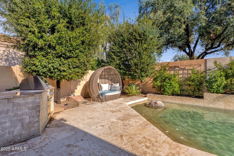 46-web-or-mls-10263-n-103rd-pl