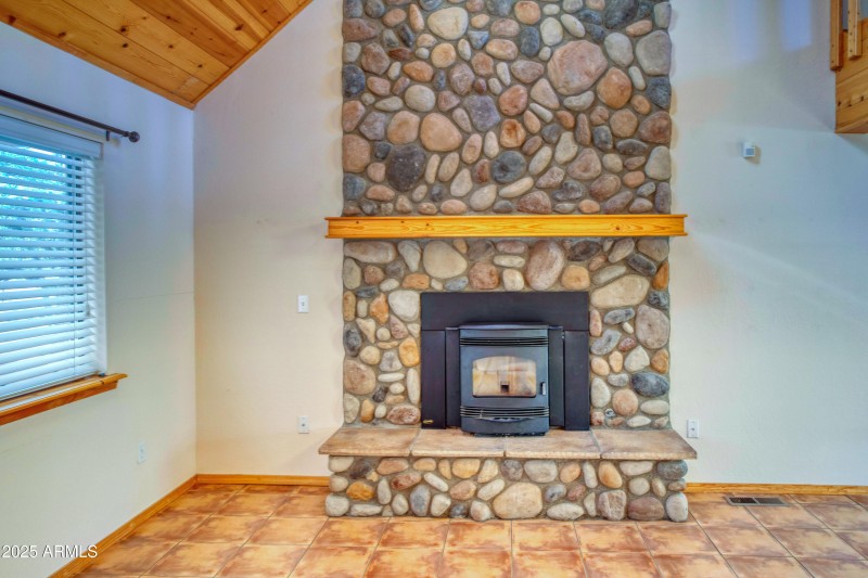 6 FIREPLACE