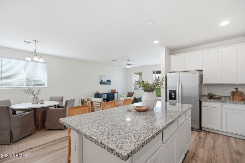 17594 W COUNTRY CLUB TER