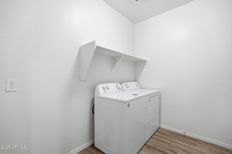 17594 W COUNTRY CLUB TER