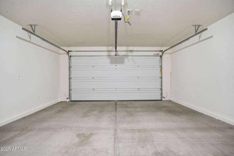 17594 W COUNTRY CLUB TER