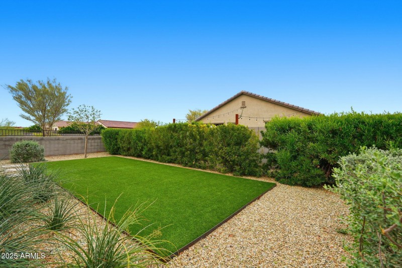 17594 W COUNTRY CLUB TER