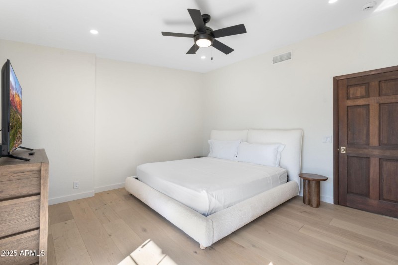 10-web-or-mls-DSC08111