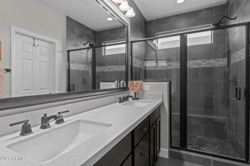 19-web-or-mls-DSC07593