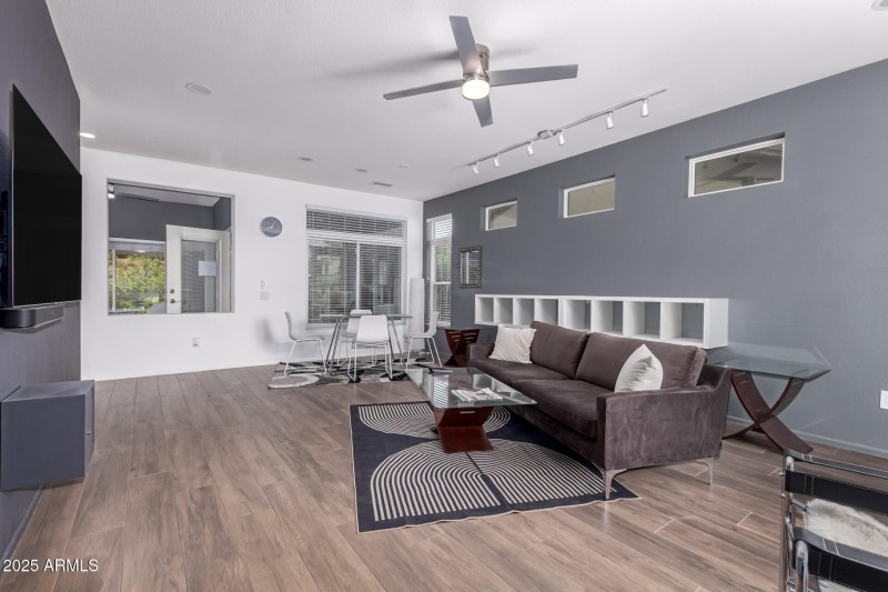 utica living new towards back