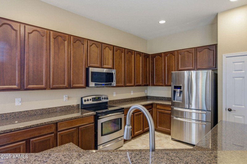 32-web-or-mls-19919 Santa Cruz Dr-32