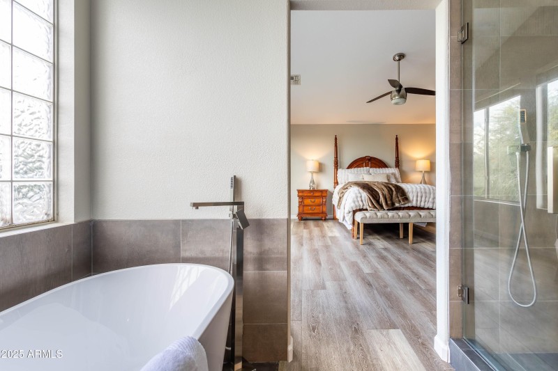 primary bedroom bath 02