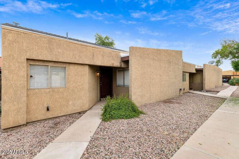 914 S Melody Ln Tempe AZ 85281-small-002