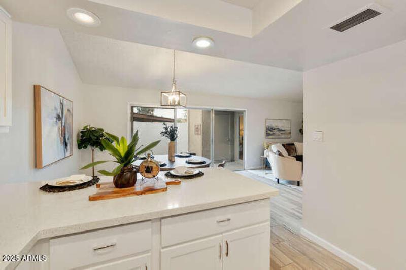 914 S Melody Ln Tempe AZ 85281-small-012