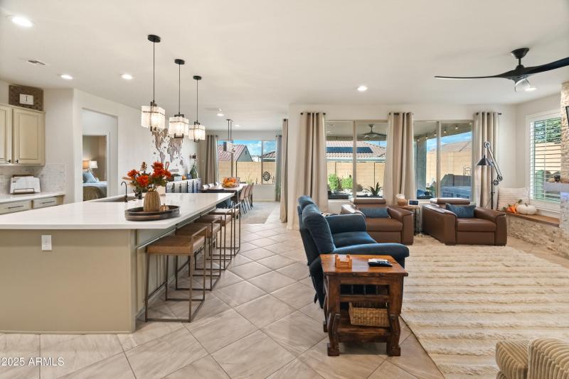 26990 W Utopia Rd-50