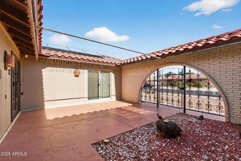 Sliders open from BR #2 to Courtyard