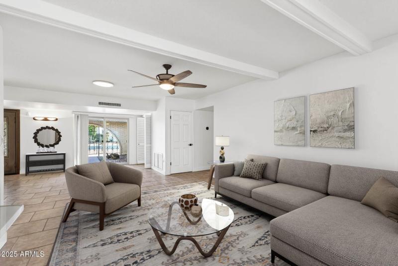 25_10358_W_Cameo_23_10358_W_Cameo23_2211