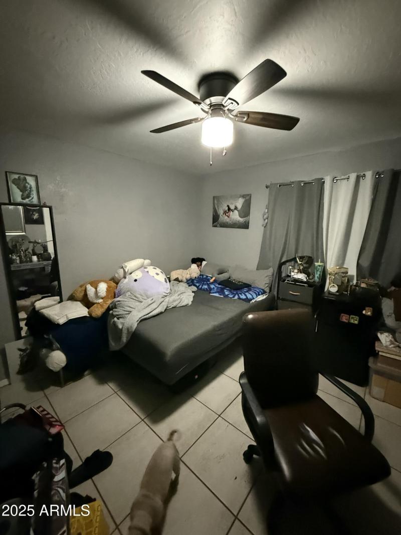 20251007_010457732_iOS