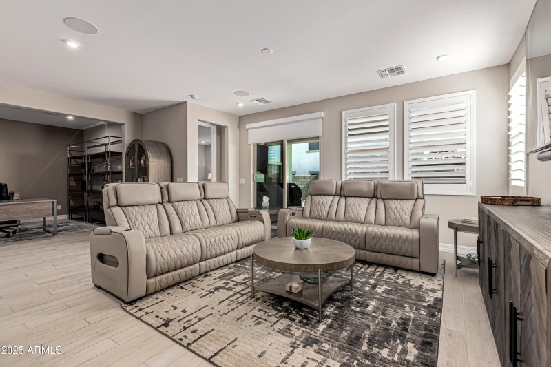 5d16f923819e2aafb3c2bb95d34d1d00