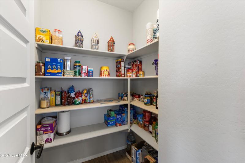 16-Pantry