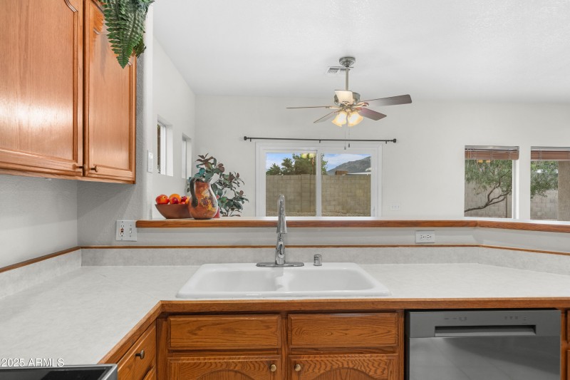 Interior - 3150 Candlewood Way-10