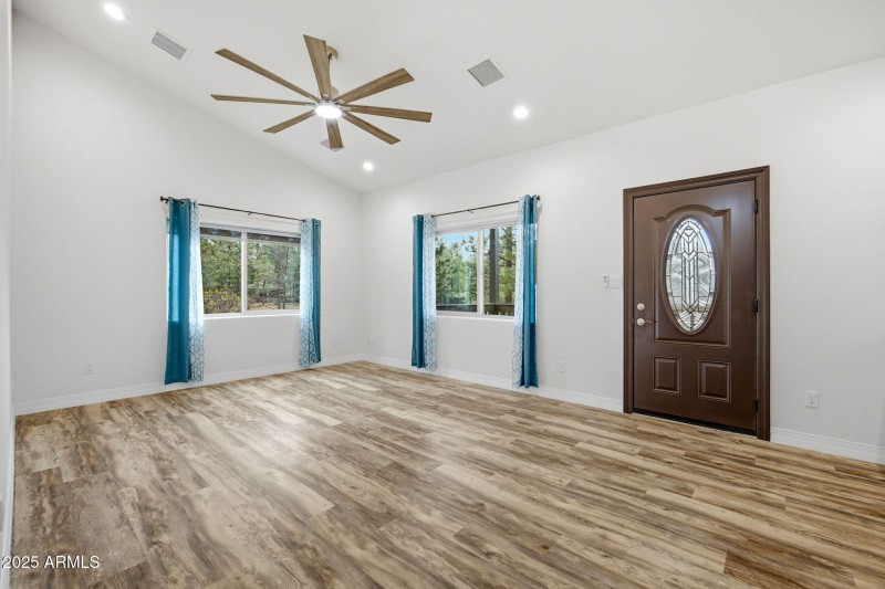 1979ChristmasPineCircle-HeberOvergaard-A