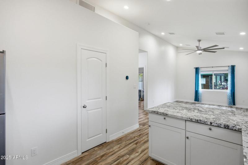 1979ChristmasPineCircle-HeberOvergaard-A