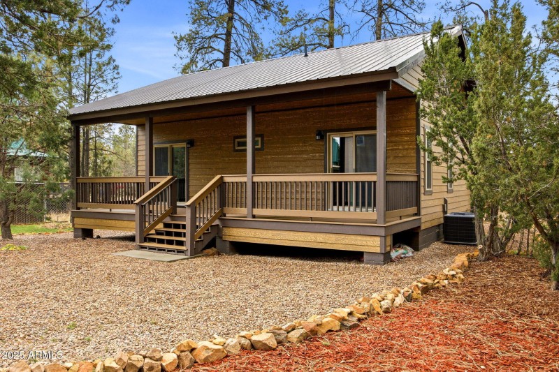 1979ChristmasPineCircle-HeberOvergaard-A