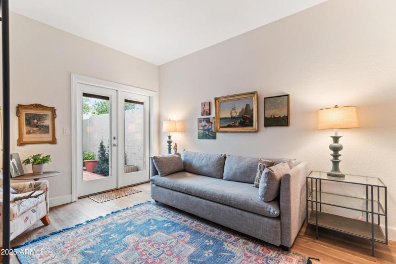 24_8100 e camelback rd-22