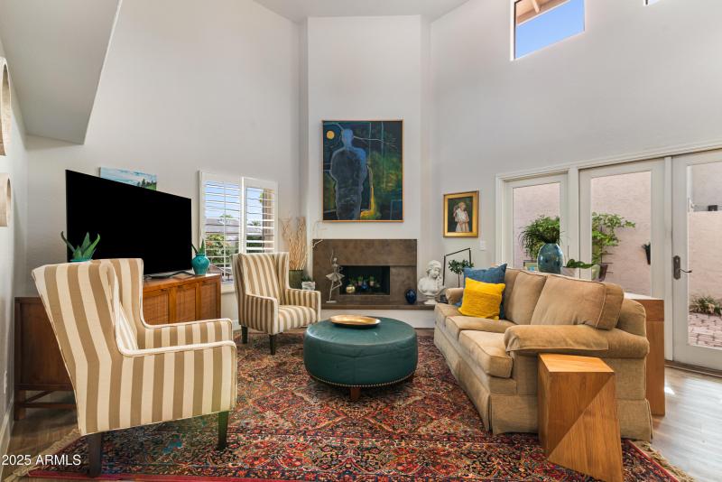 20_8100 e camelback rd-18