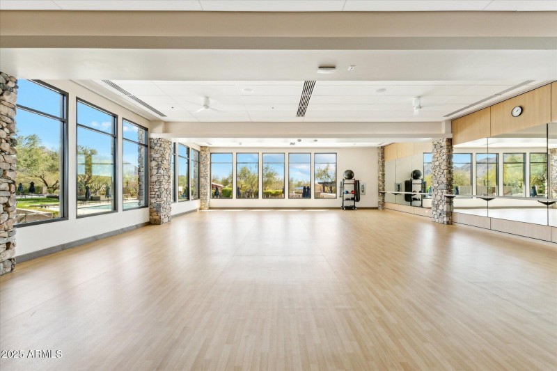 20250225215516283771000000-o