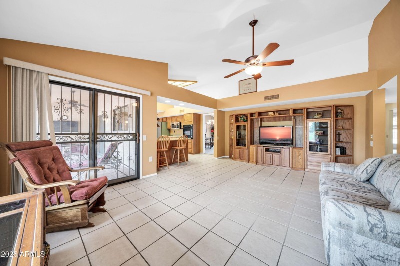 20631 N Stonegate Dr-10