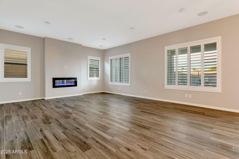 4-web-or-mls-QP-4086