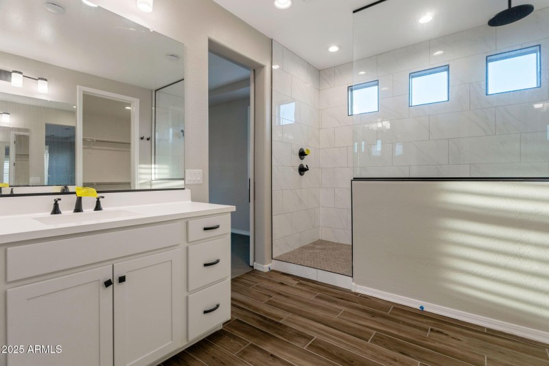 16-web-or-mls-QP-4231