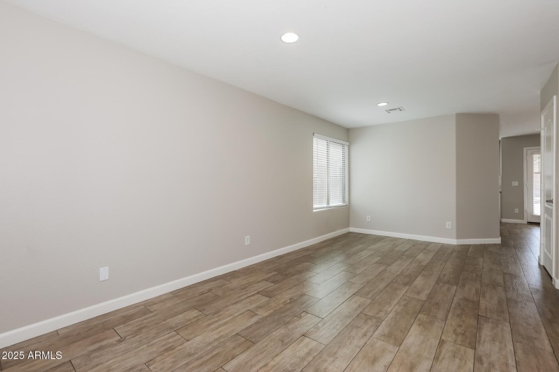 004-photo-living-room-14927072