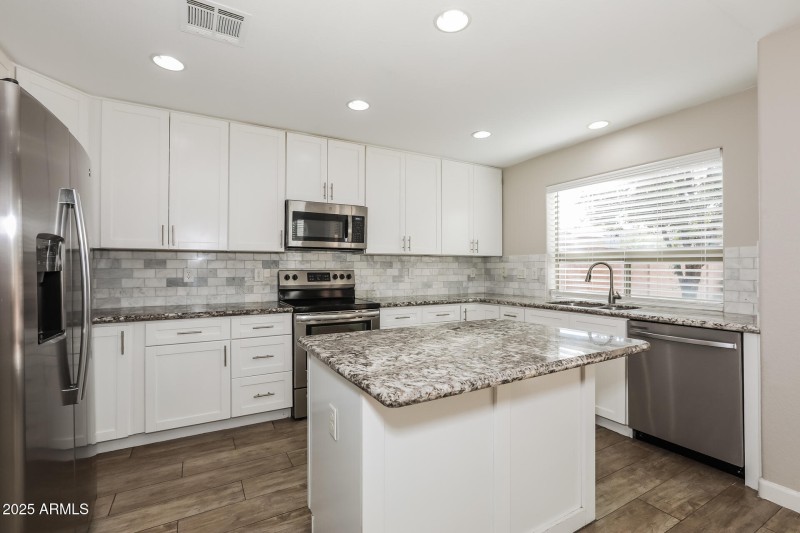 007-photo-kitchen-14927078