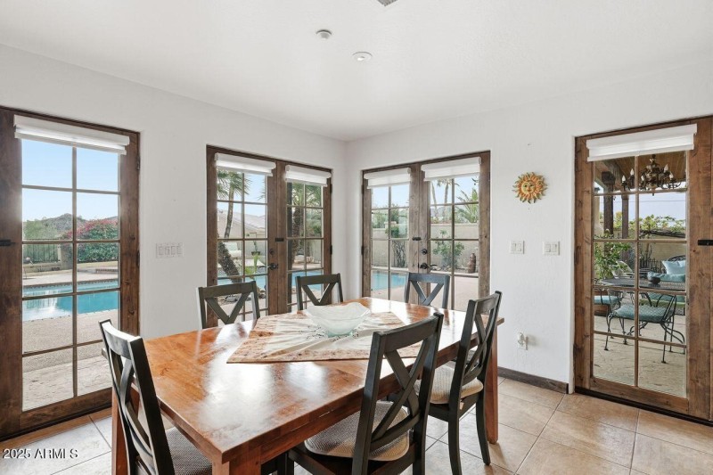 Eat in kitchen overlooking pool
