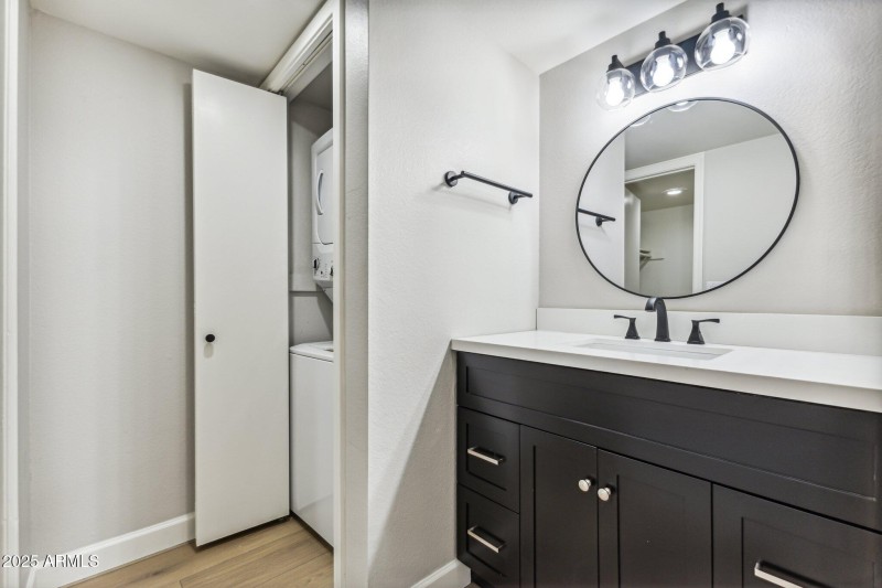 15-web-or-mls-10610-s-48th-st-2016