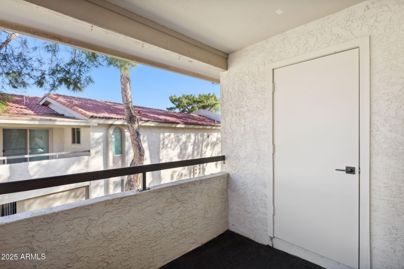 18-web-or-mls-10610-s-48th-st-2016