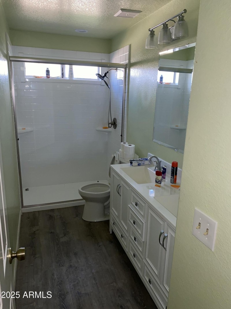 4131 N Signal Circle- Hall Bath (3)