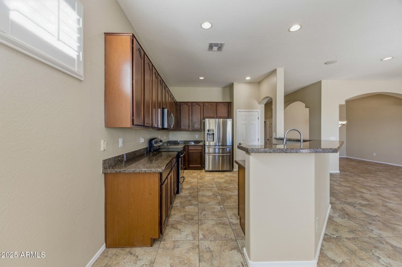 55-web-or-mls-19919 Santa Cruz Dr-104