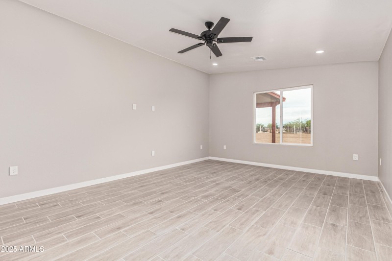 130 S 352nd Dr Tonopah, AZ 85354