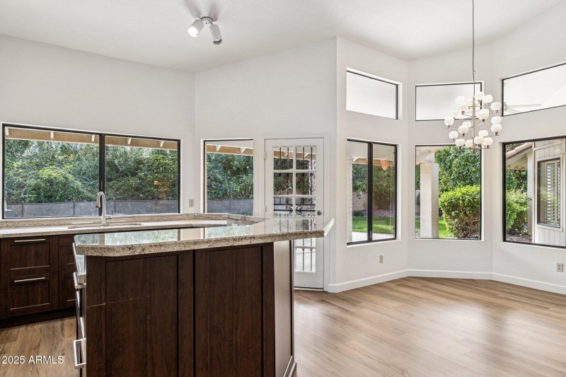 13-web-or-mls-9857-e-windrose-dr