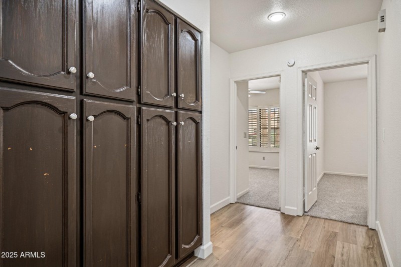 27-web-or-mls-9857-e-windrose-dr