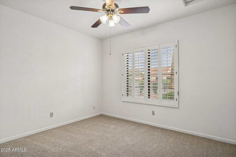 33-web-or-mls-9857-e-windrose-dr