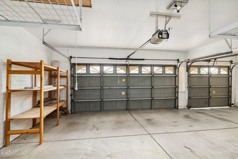 37-web-or-mls-9857-e-windrose-dr