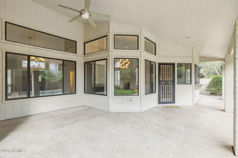 38-web-or-mls-9857-e-windrose-dr