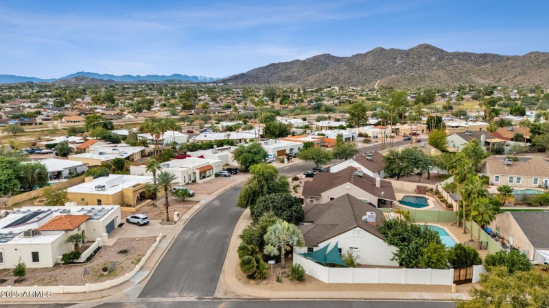 46-web-or-mls-4560-e-sunrise-dr