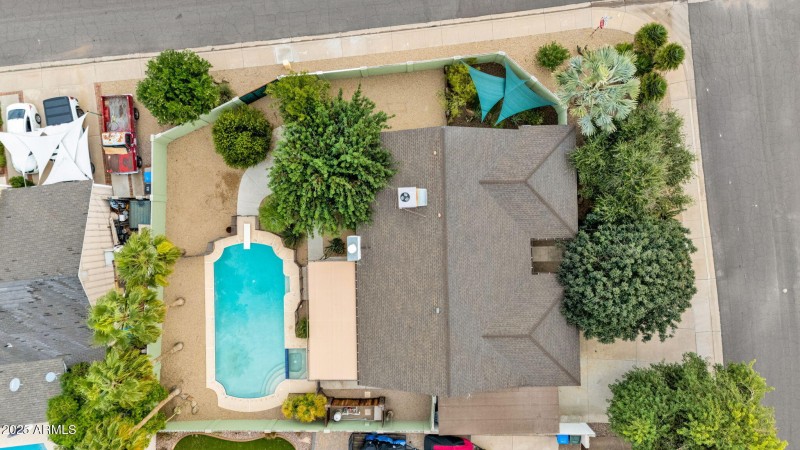 53-web-or-mls-4560-e-sunrise-dr