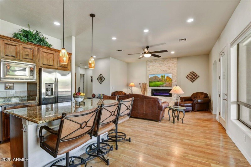 14-Kitchen to Family