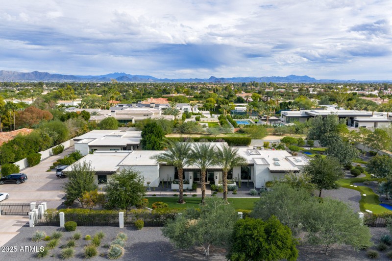 MLS - 7235 N Mockingbird Lane - Paradise