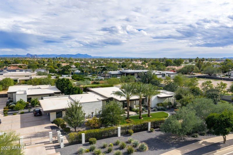 MLS - 7235 N Mockingbird Lane - Paradise